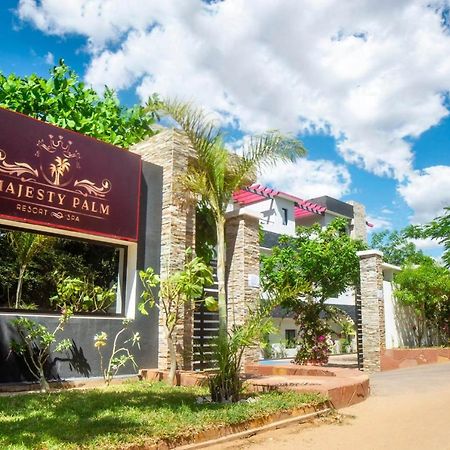 Majesty Palm Resort Махаянга Екстериор снимка