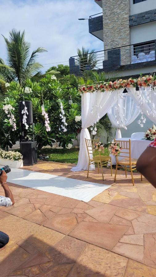 Majesty Palm Resort Махаянга Екстериор снимка